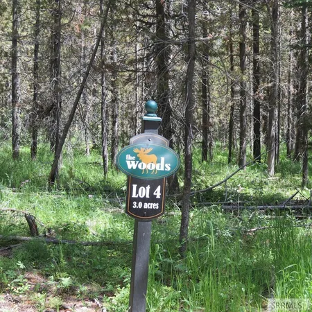 $214,900 | 4063 Wood Lane, Island Park, ID 83429