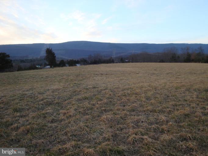 133 Mountain Falls Road Winchester, VA 22602 - Photo 3 of 20 View