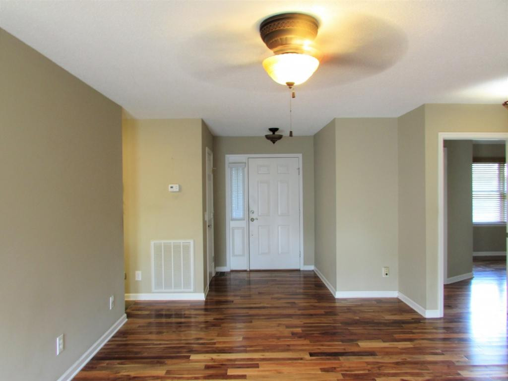 310 Pine Hill Road Elizabethton, TN 37643 - Photo 8 of 23 Photo 8