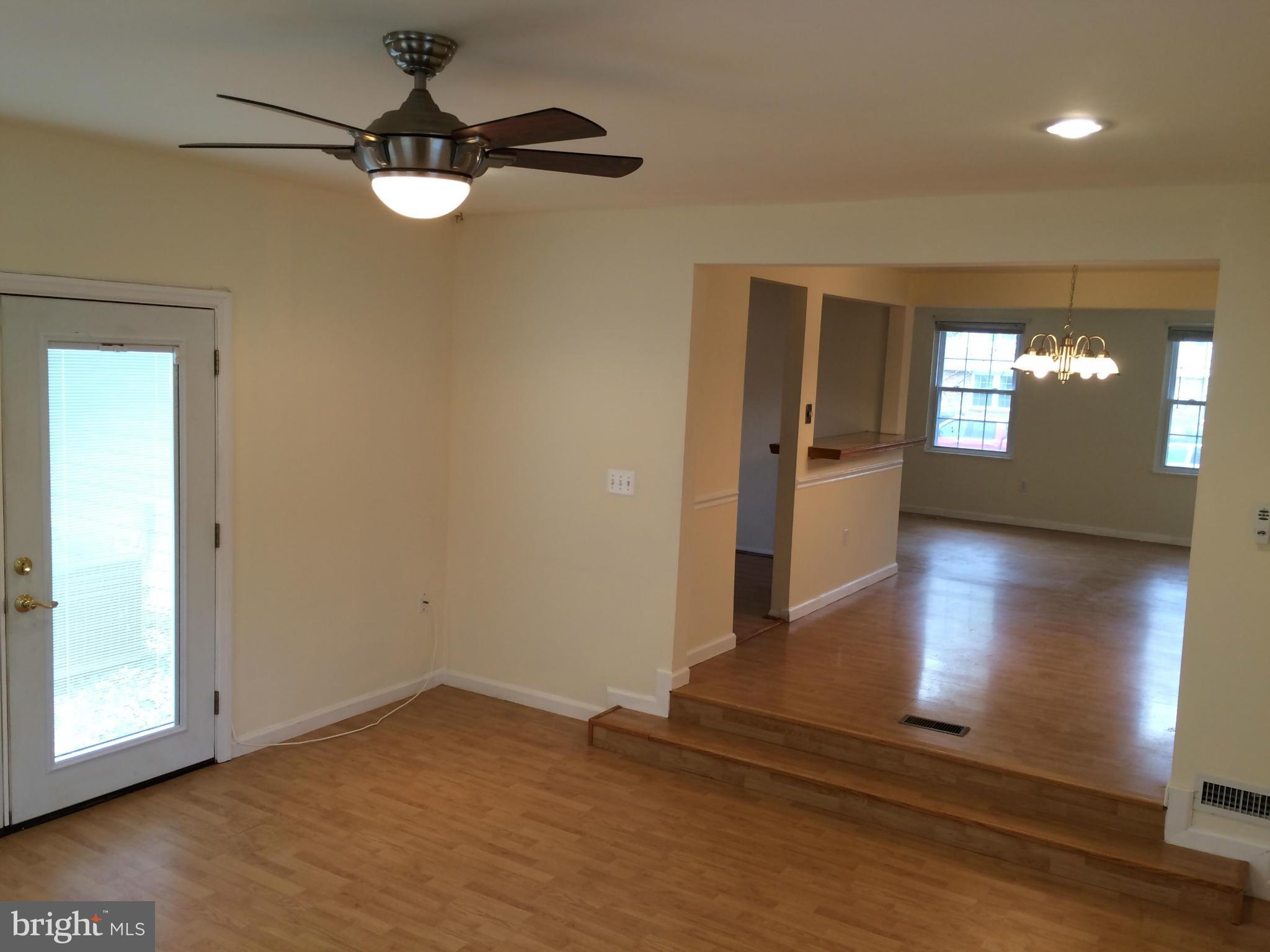 116 North Garfield Road Sterling, VA 20164 - Photo 11 of 16 SUNROOM