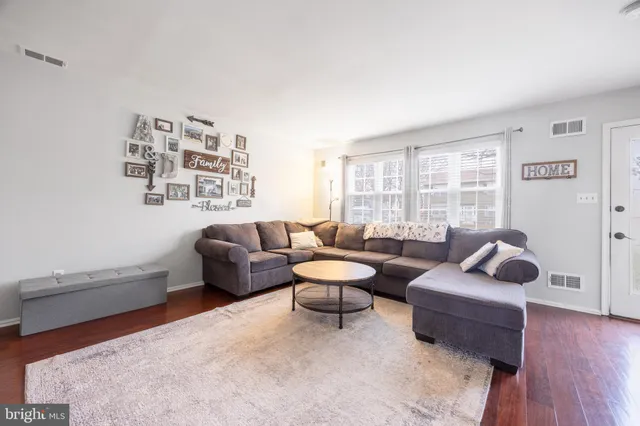 $379,900 | 7 Plymouth Court, Bordentown, NJ 08505