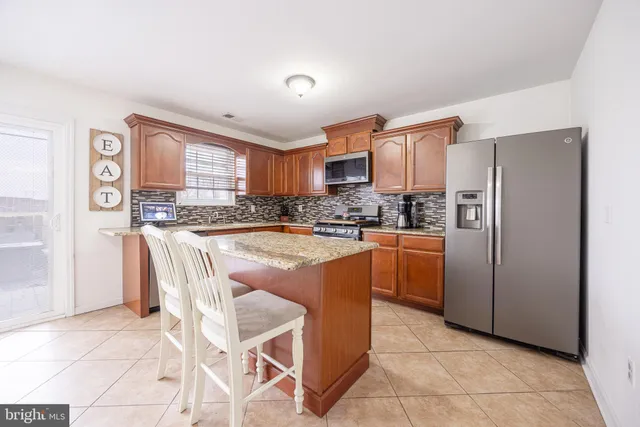 $379,900 | 7 Plymouth Court, Bordentown, NJ 08505