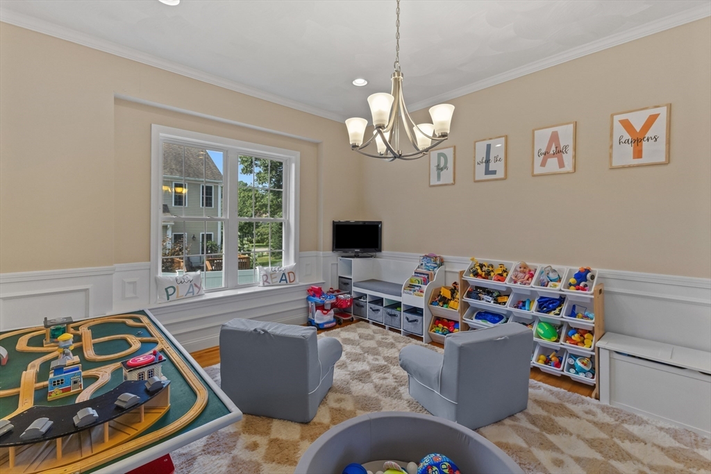 22 West Ledge Road Clinton, MA 01510 - Photo 9 of 36 Gallery Image 9