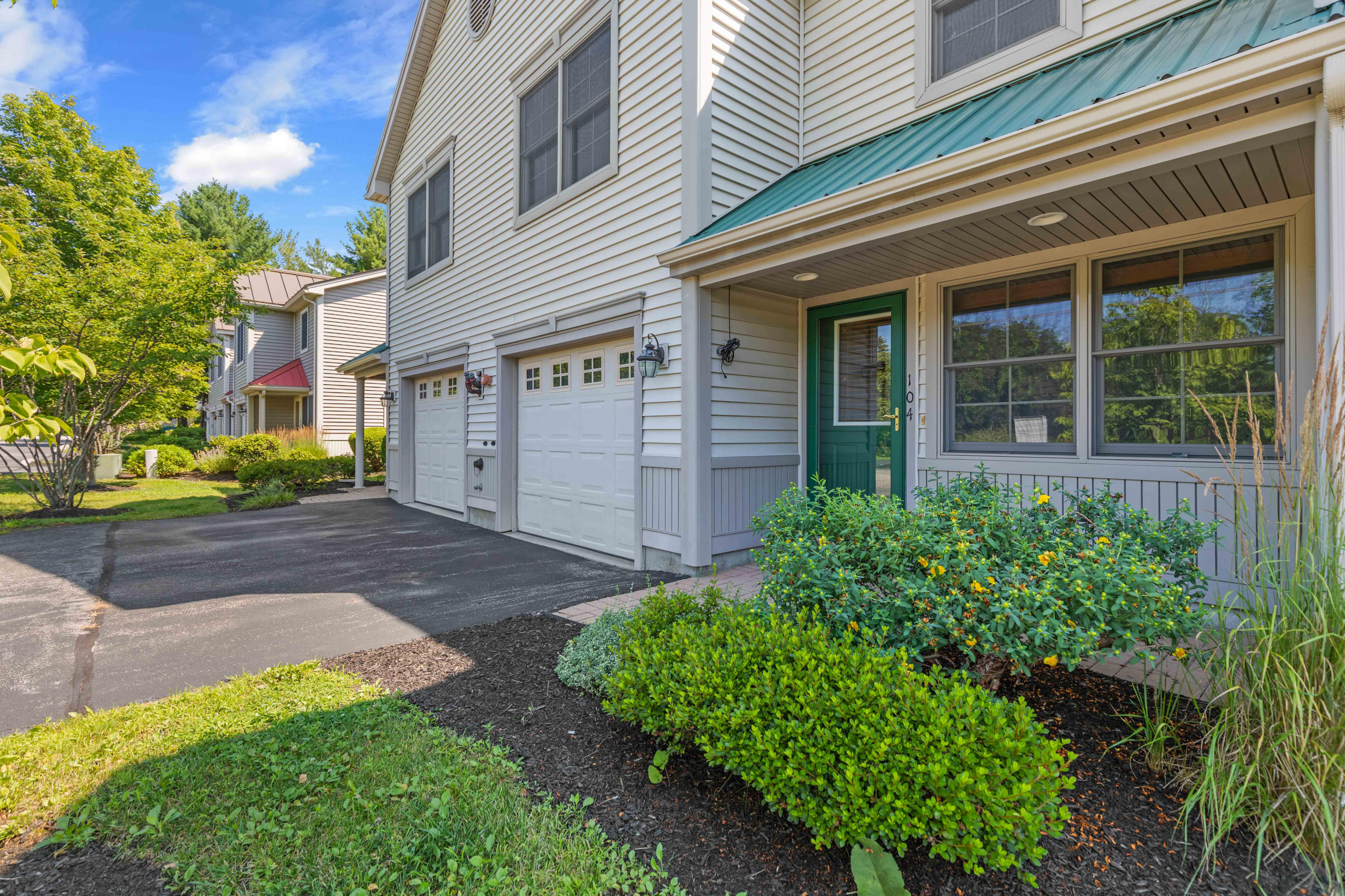 104 Starbird Road, Unit 5 Portland, ME 04102 - Photo 2 of 28 104 Starbird Road Portland - 043
