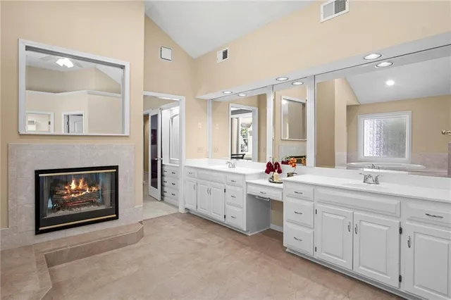 $800,000 | 4421 West 150th Street, Leawood, KS 66224