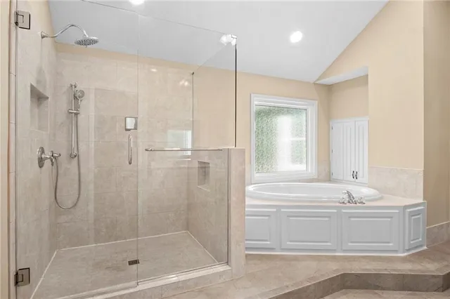 $800,000 | 4421 West 150th Street, Leawood, KS 66224