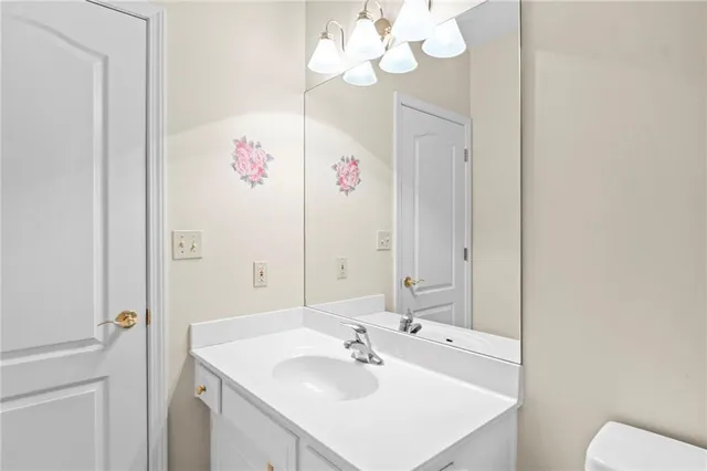 $800,000 | 4421 West 150th Street, Leawood, KS 66224