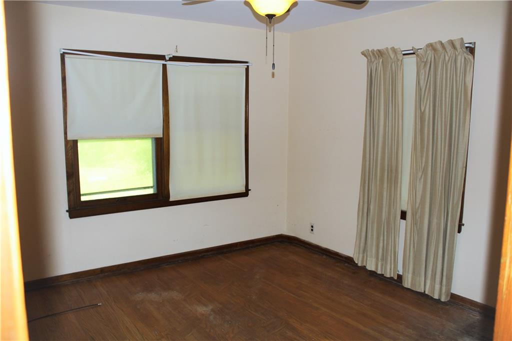 37 West Roberts Road Indianapolis, IN 46217 - Photo 11 of 18 Gallery Image 11