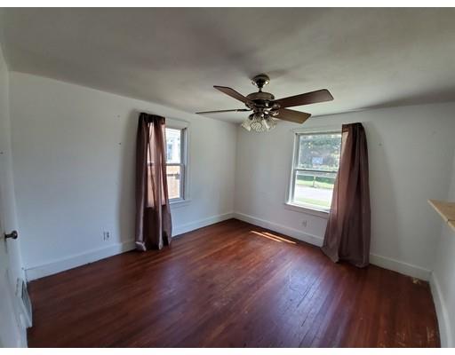 118 Santa Barbara Street Springfield, MA 01104 - Photo 5 of 17