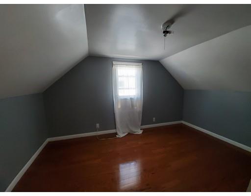 118 Santa Barbara Street Springfield, MA 01104 - Photo 10 of 17