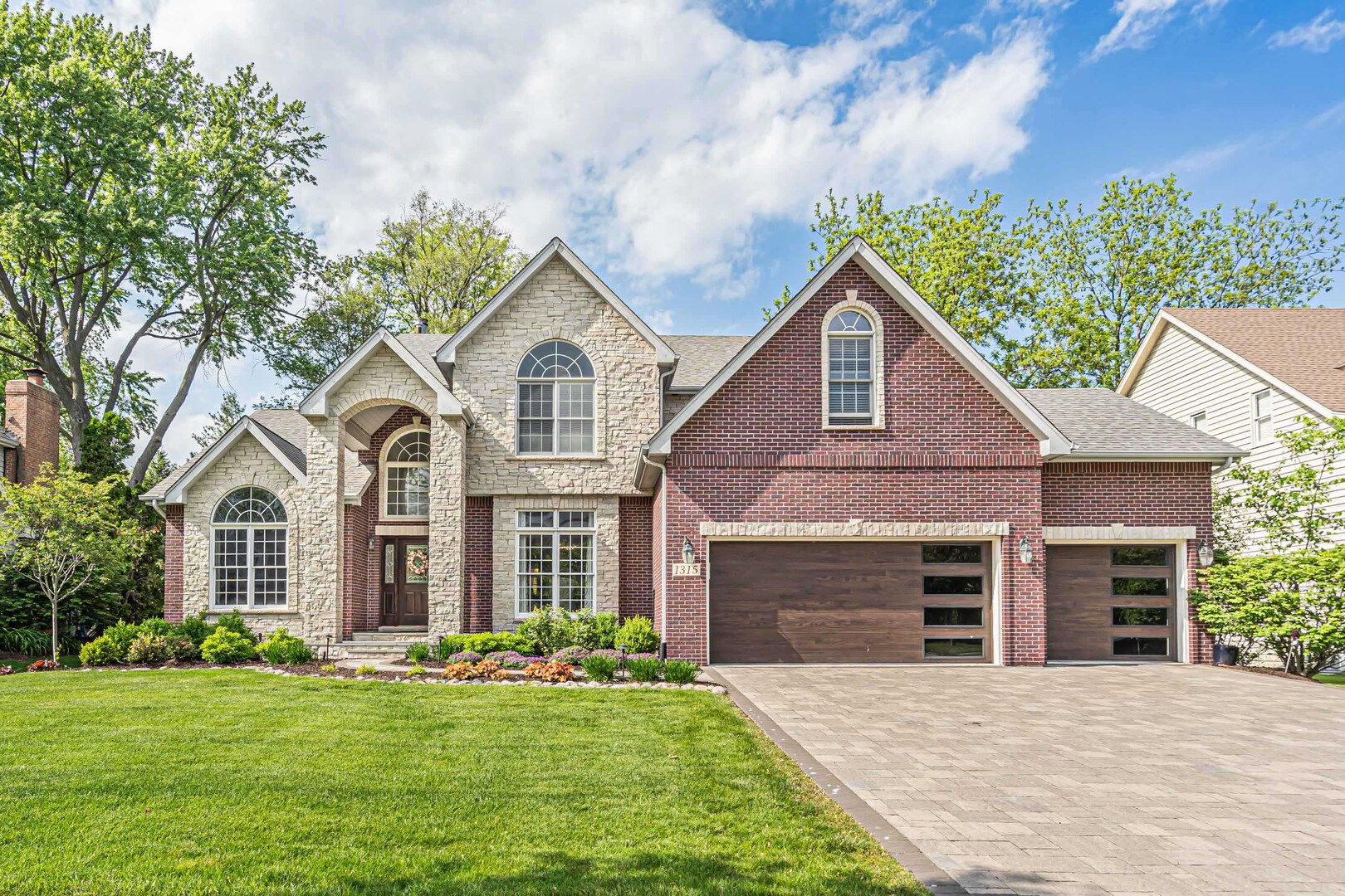 1315 Dunrobin Road Naperville, IL 60540 - Photo 1 of 53 Gallery Image 1