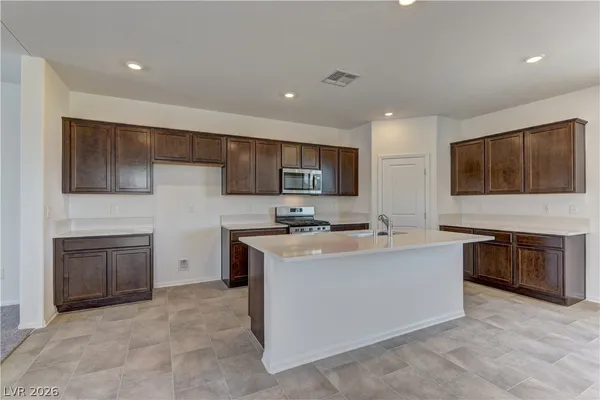 $3,095 | 7362 Legacy Pt Street, Las Vegas, NV 89113
