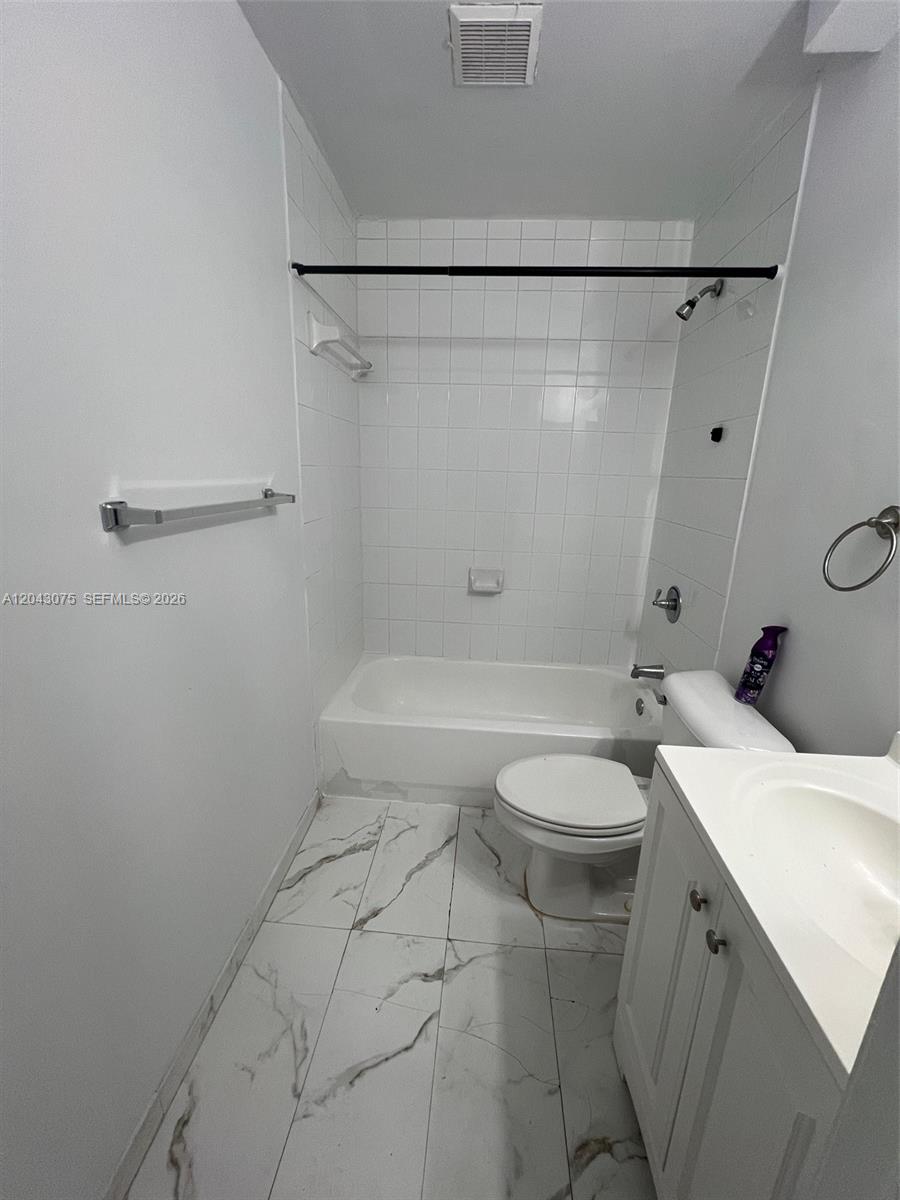 6975 Northwest 173rd Drive, Unit 2007 Hialeah, FL 33015 - Photo 14 of 14