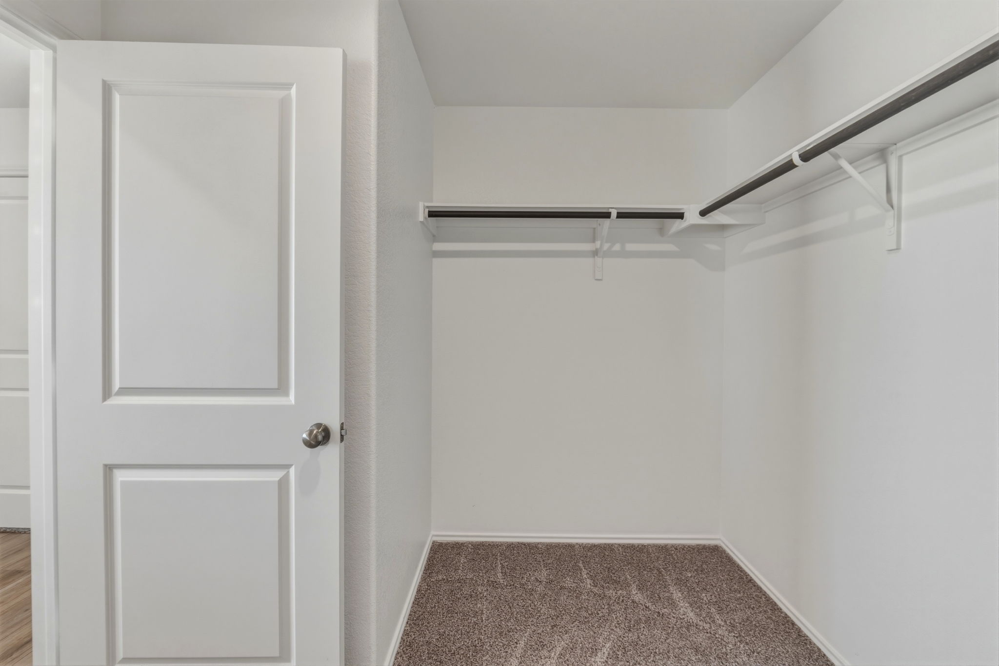 405 Doherty Kyle, TX 78640 - Photo 33 of 40 Primary walk in closet