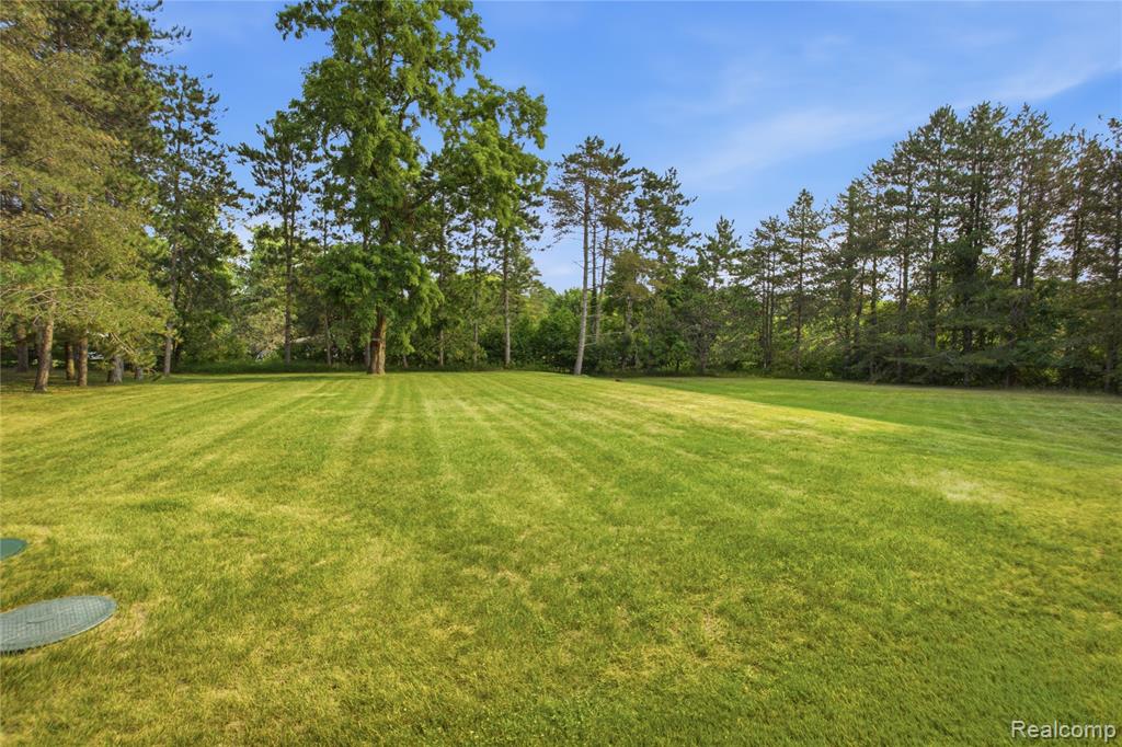 365 Granger Road, Unit 1 Ortonville, MI 48462 - Photo 23 of 23 Gallery Image 23