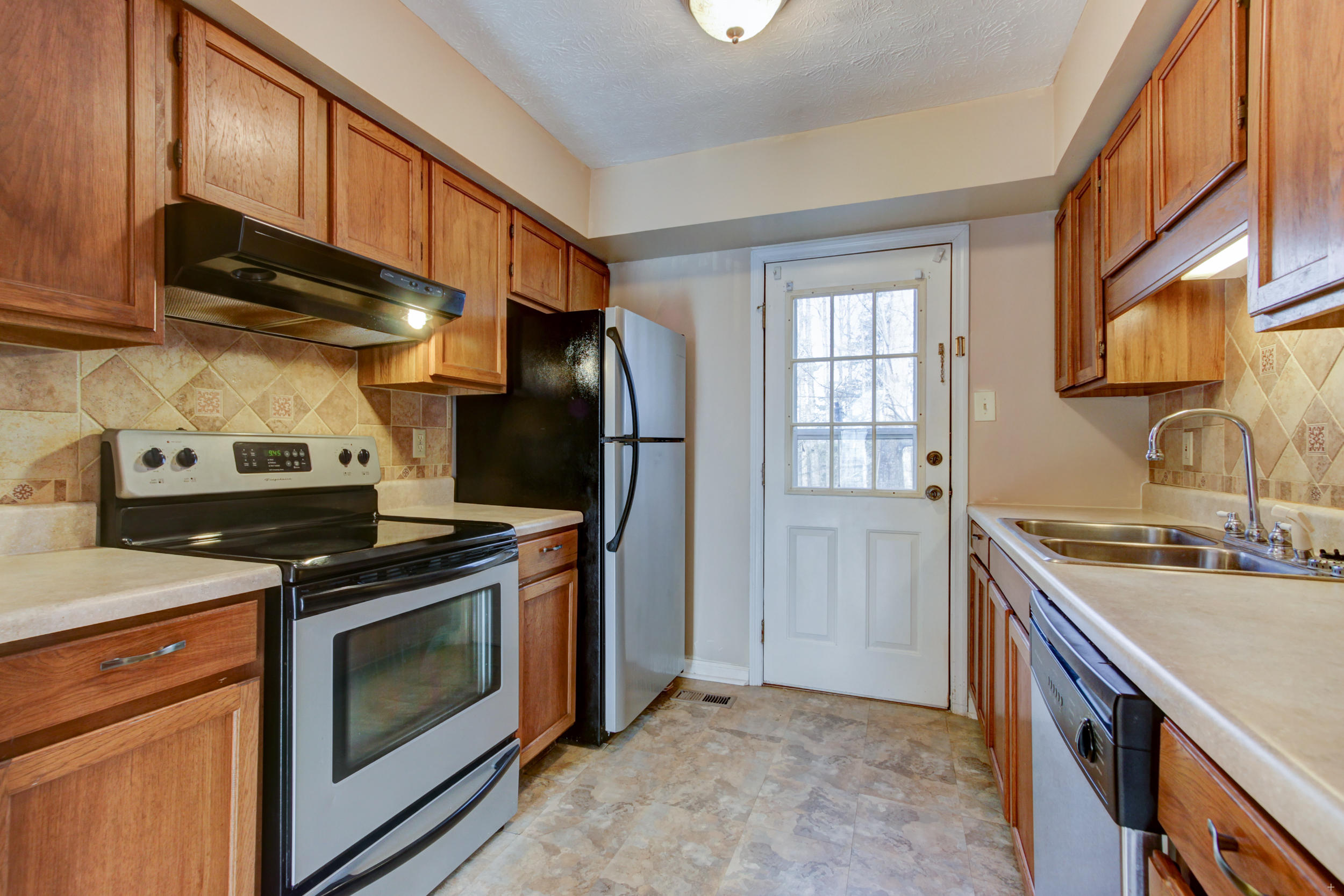 123 High Point Lane Oak Ridge, TN 37830 - Photo 4 of 14 Positive Perceptions-5