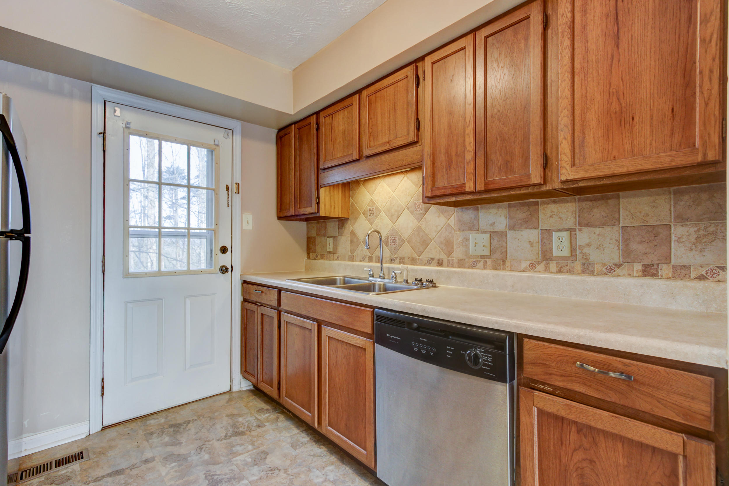 123 High Point Lane Oak Ridge, TN 37830 - Photo 5 of 14 Positive Perceptions-6