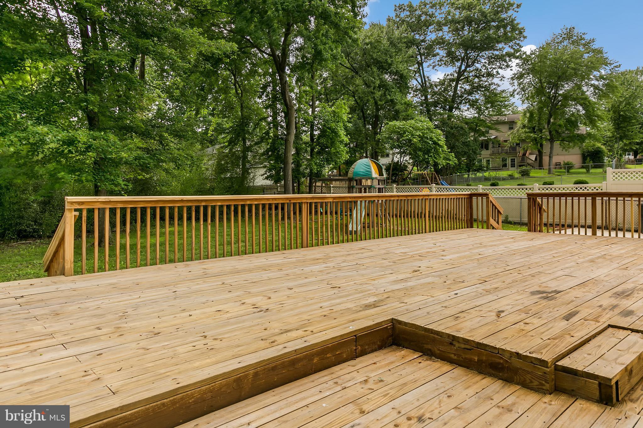13110 North Point Lane Laurel, MD 20708 - Photo 28 of 30 Exterior (Rear)