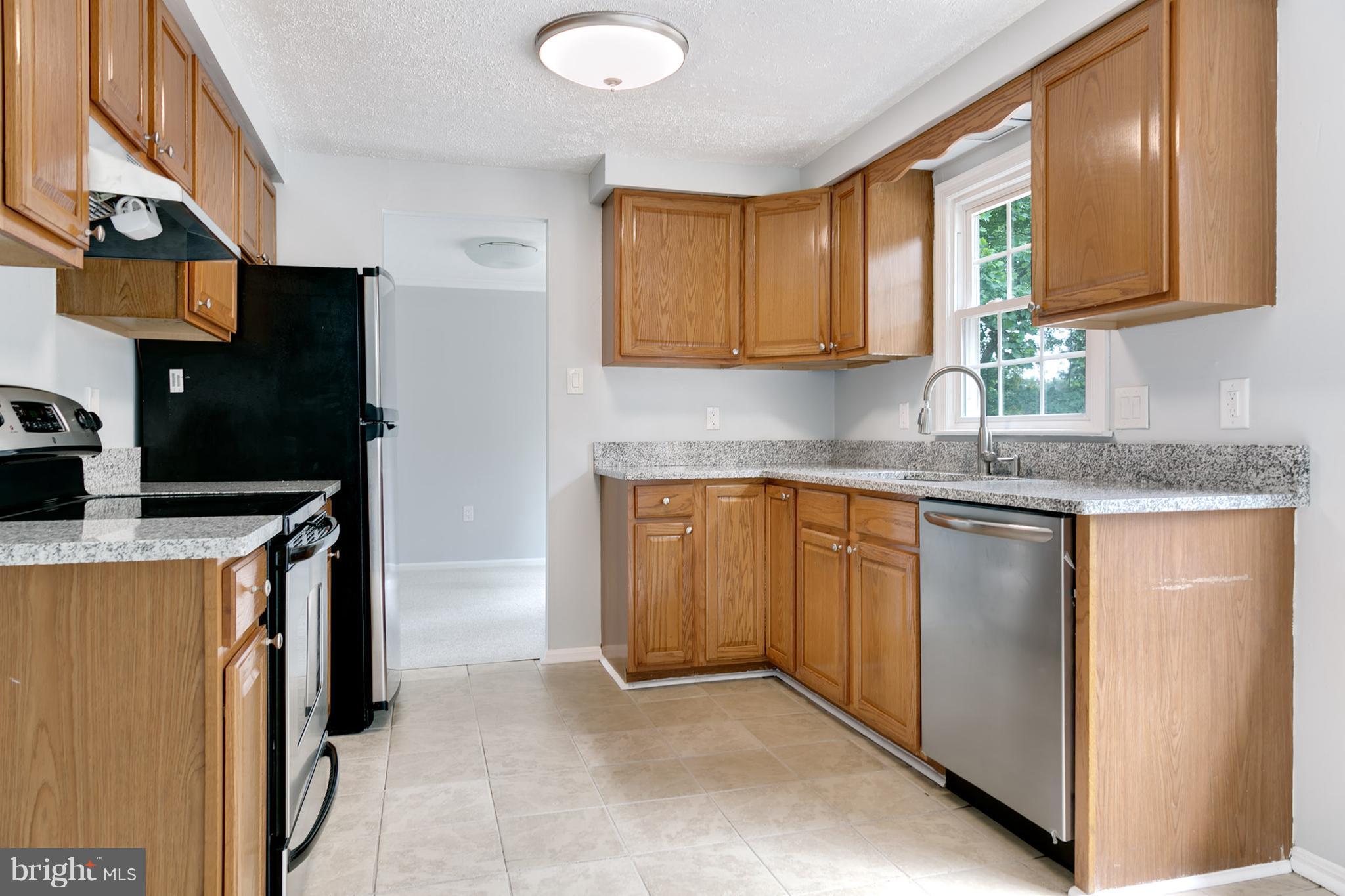 13110 North Point Lane Laurel, MD 20708 - Photo 6 of 30 Kitchen