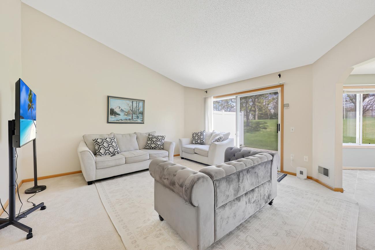 9462 Prairieview Trail North Champlin, MN 55316 - Photo 5 of 27