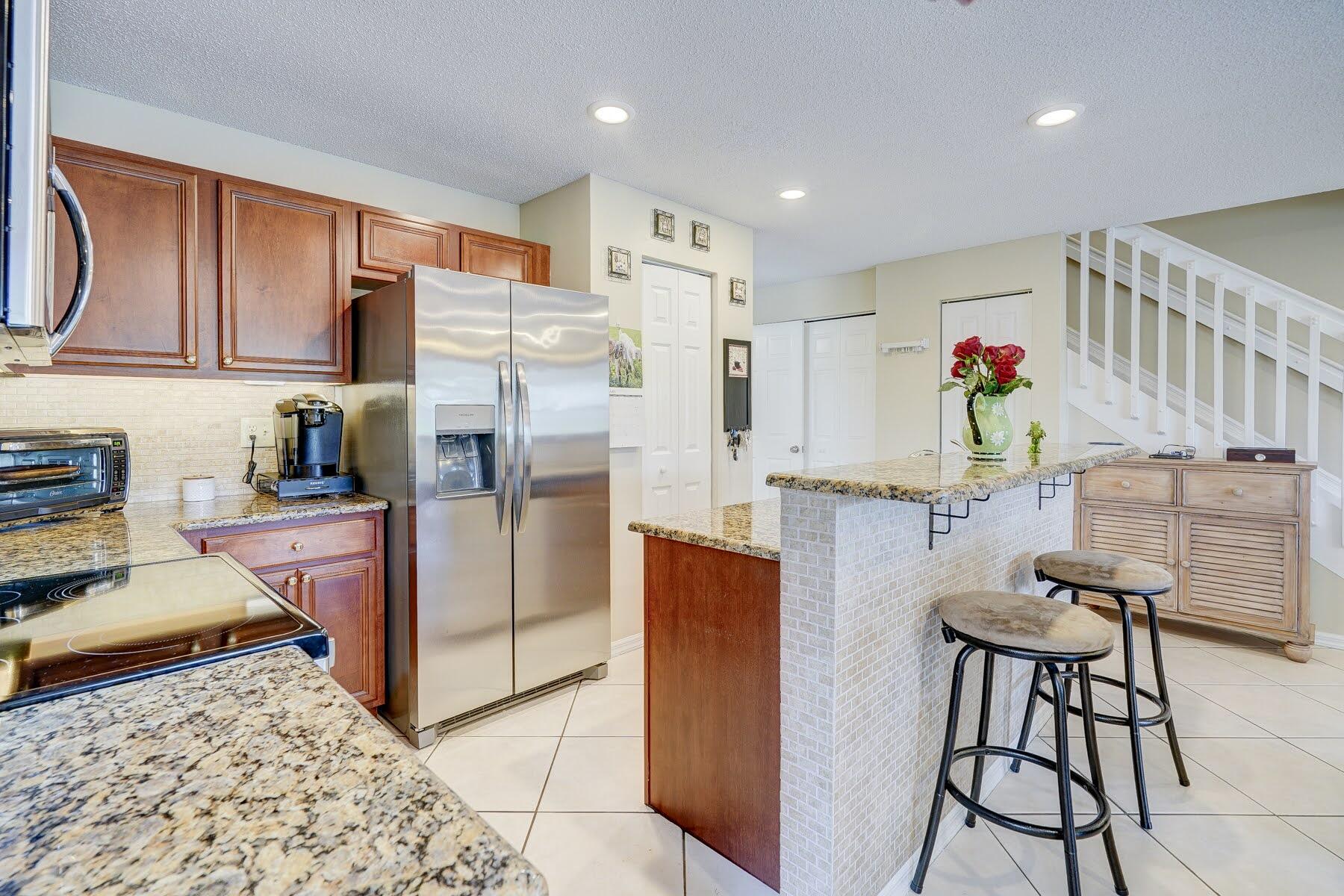 254 Timberwalk Trail Jupiter, FL 33458 - Photo 11 of 45 kitchen