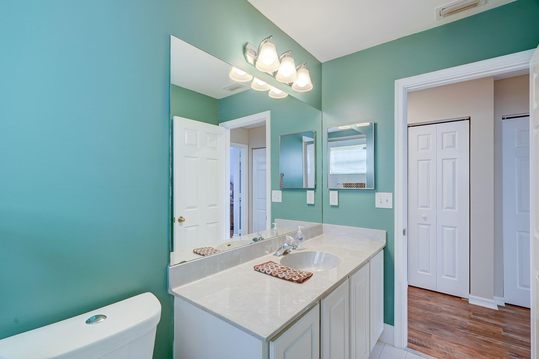 254 Timberwalk Trail Jupiter, FL 33458 - Photo 26 of 45 2nd bathroom