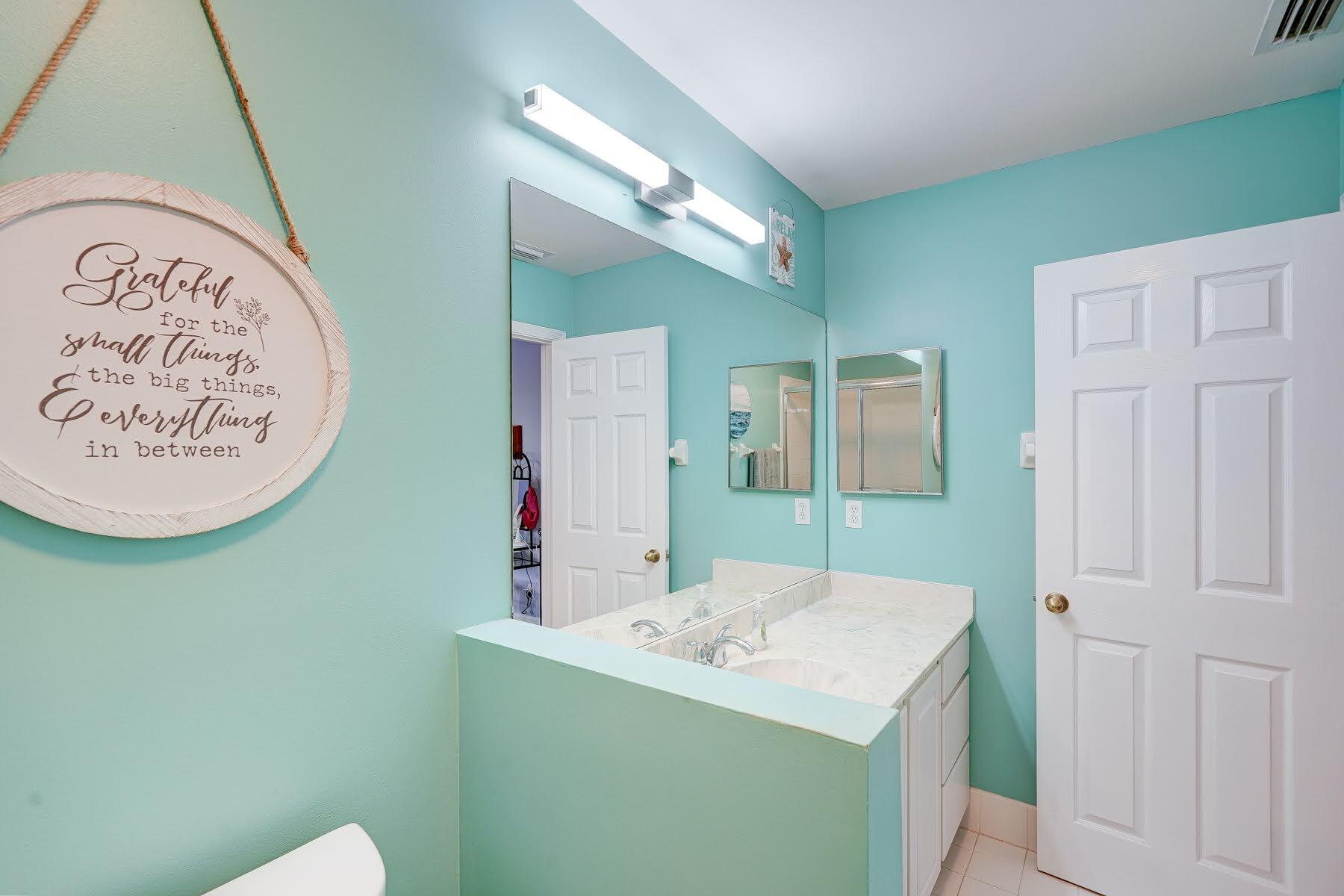 254 Timberwalk Trail Jupiter, FL 33458 - Photo 30 of 45 Primary Bathroom