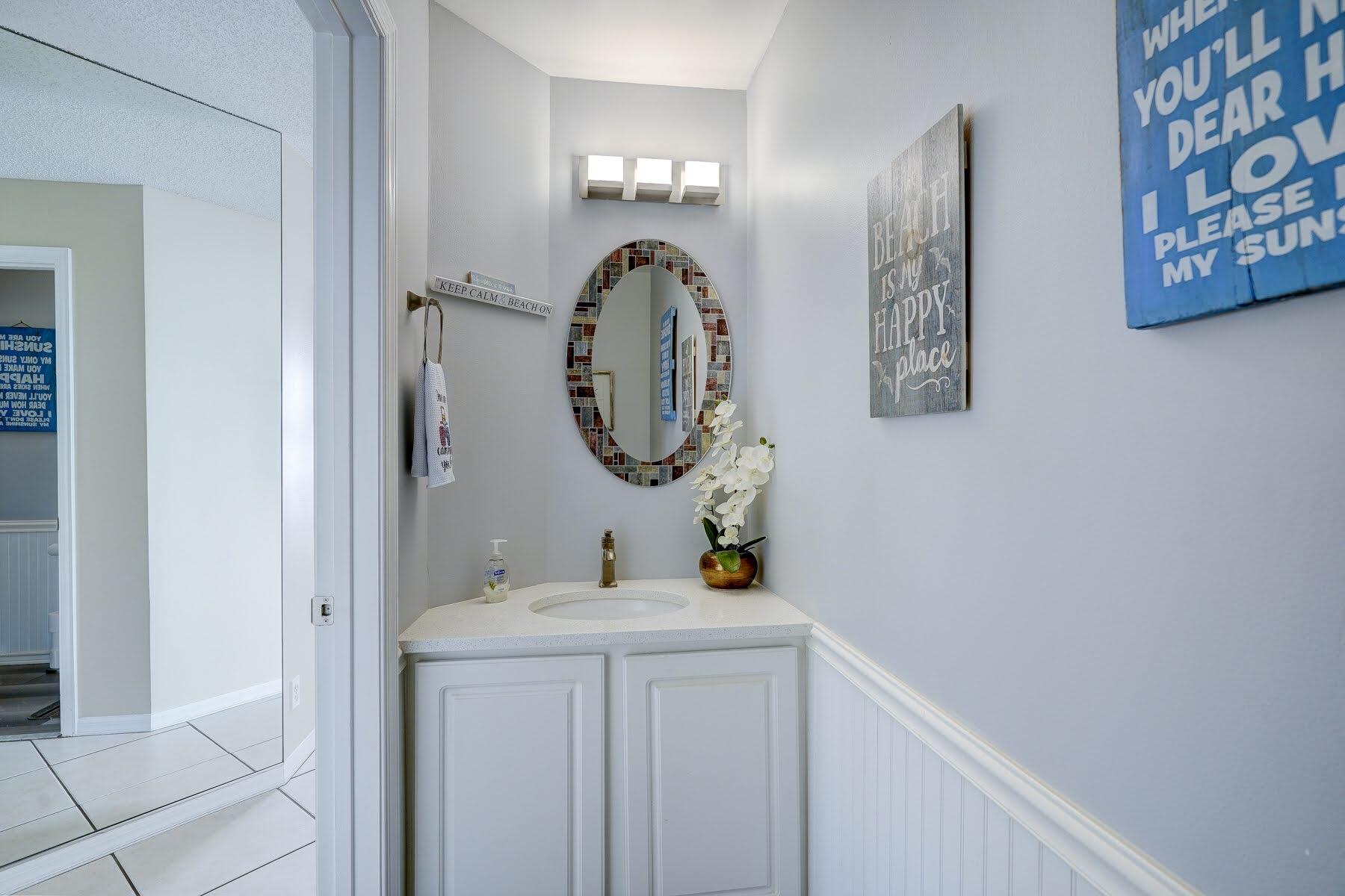 254 Timberwalk Trail Jupiter, FL 33458 - Photo 8 of 45 1/2 bath