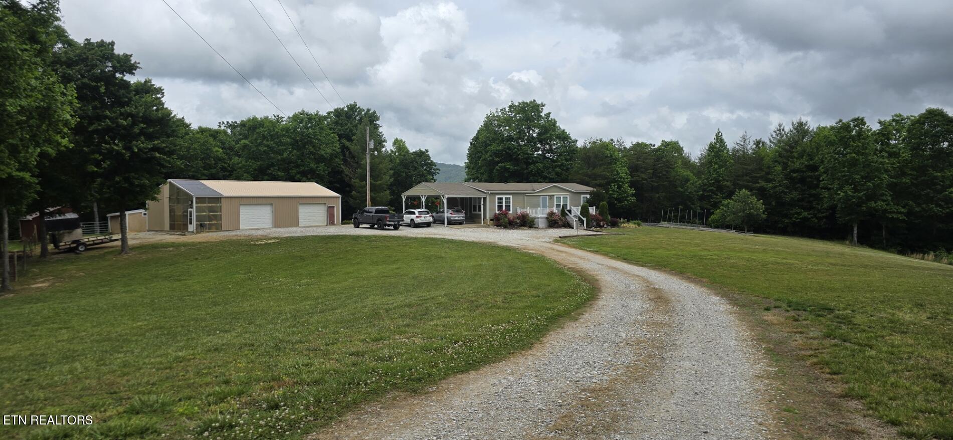 815 Crooked Branch Pvt Road Huntsville, TN 37756 - Photo 3 of 44 20260521_141900