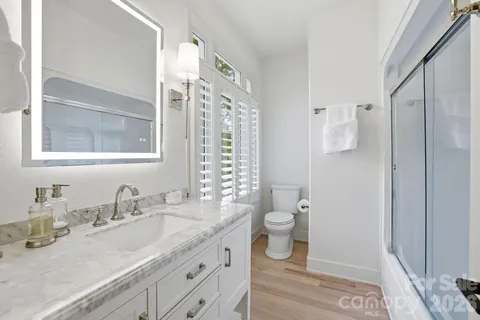 $975,000 | 5424 Amanda Lane, Belmont, NC 28012