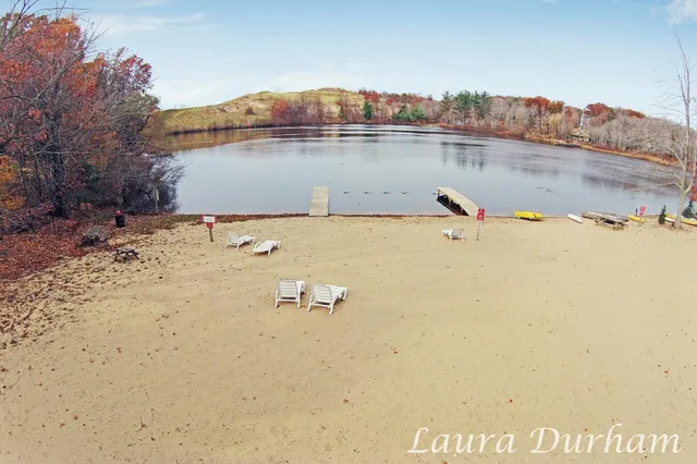 $320,000 | 3581 65th Street, Unit 5, Saugatuck, MI 49453