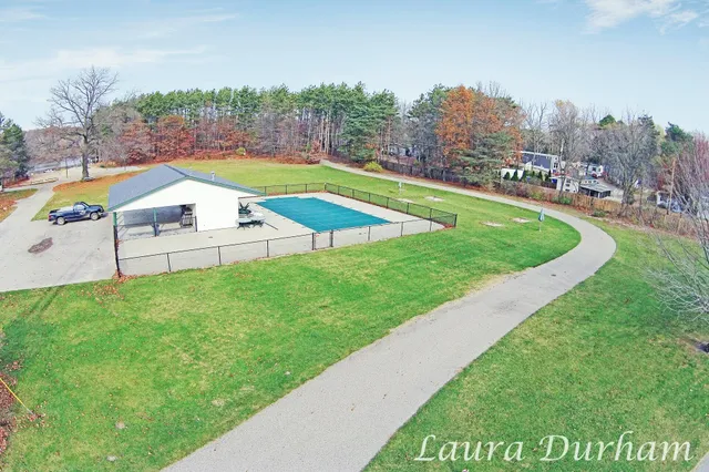 $320,000 | 3581 65th Street, Unit 5, Saugatuck, MI 49453