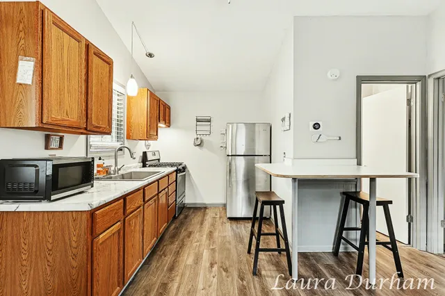 $320,000 | 3581 65th Street, Unit 5, Saugatuck, MI 49453