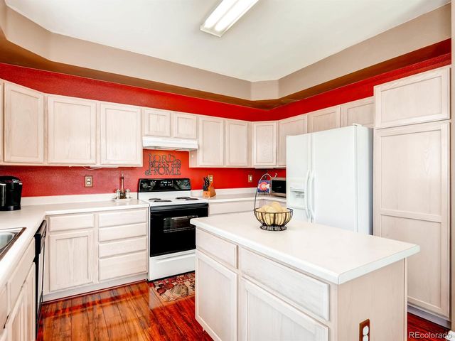 $289,000 | 5555 East Briarwood Avenue, Unit 401, Centennial, CO 80122