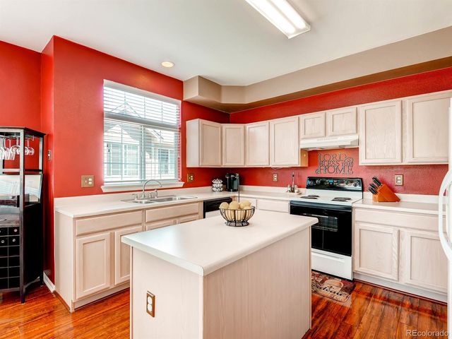 $289,000 | 5555 East Briarwood Avenue, Unit 401, Centennial, CO 80122