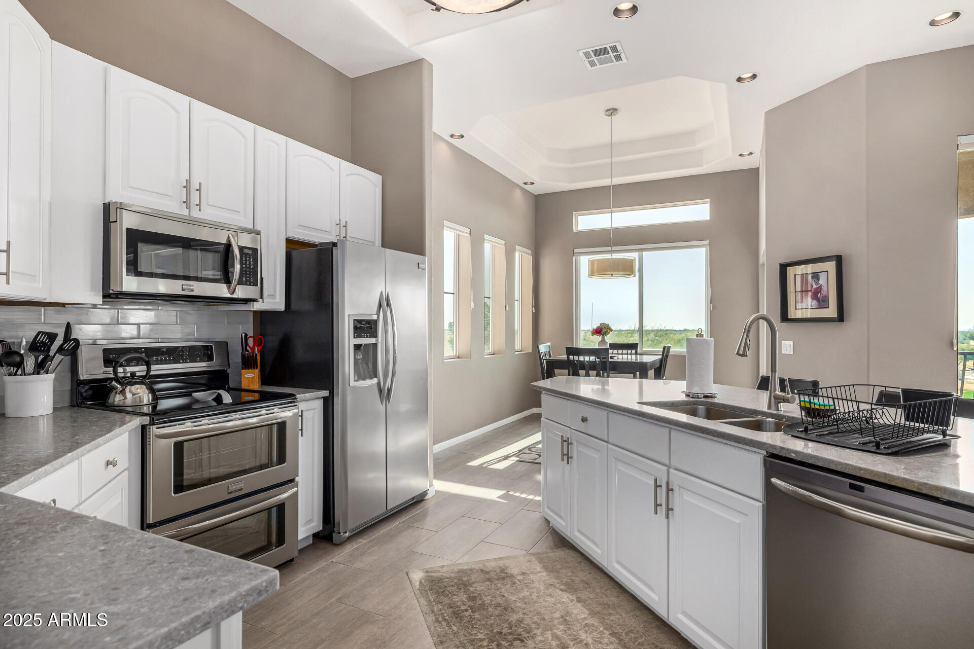 8245 East Bell Road, Unit 217 Scottsdale, AZ 85260 - Photo 12 of 46 Kitchen