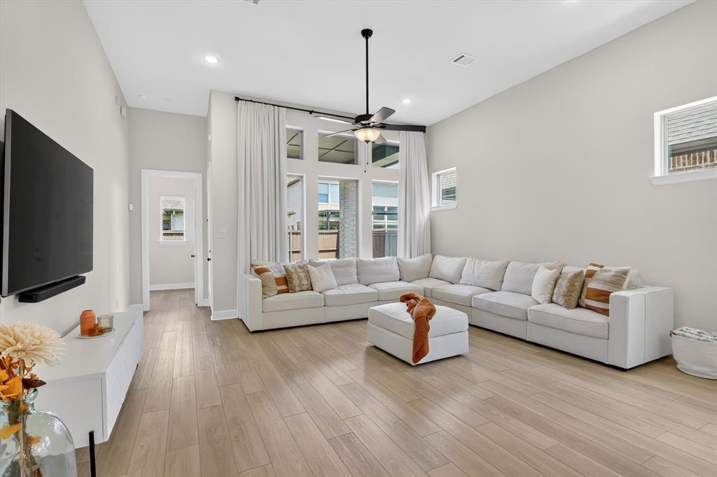 6309 Span Road The Colony, TX 75056 - Photo 12 of 38