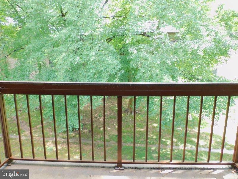 2226 Castle Rock Square, Unit 22C Reston, VA 20191 - Photo 13 of 45
