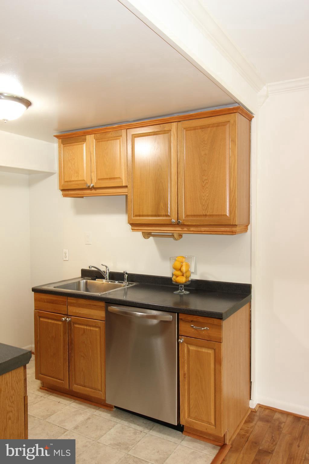 2226 Castle Rock Square, Unit 22C Reston, VA 20191 - Photo 15 of 45