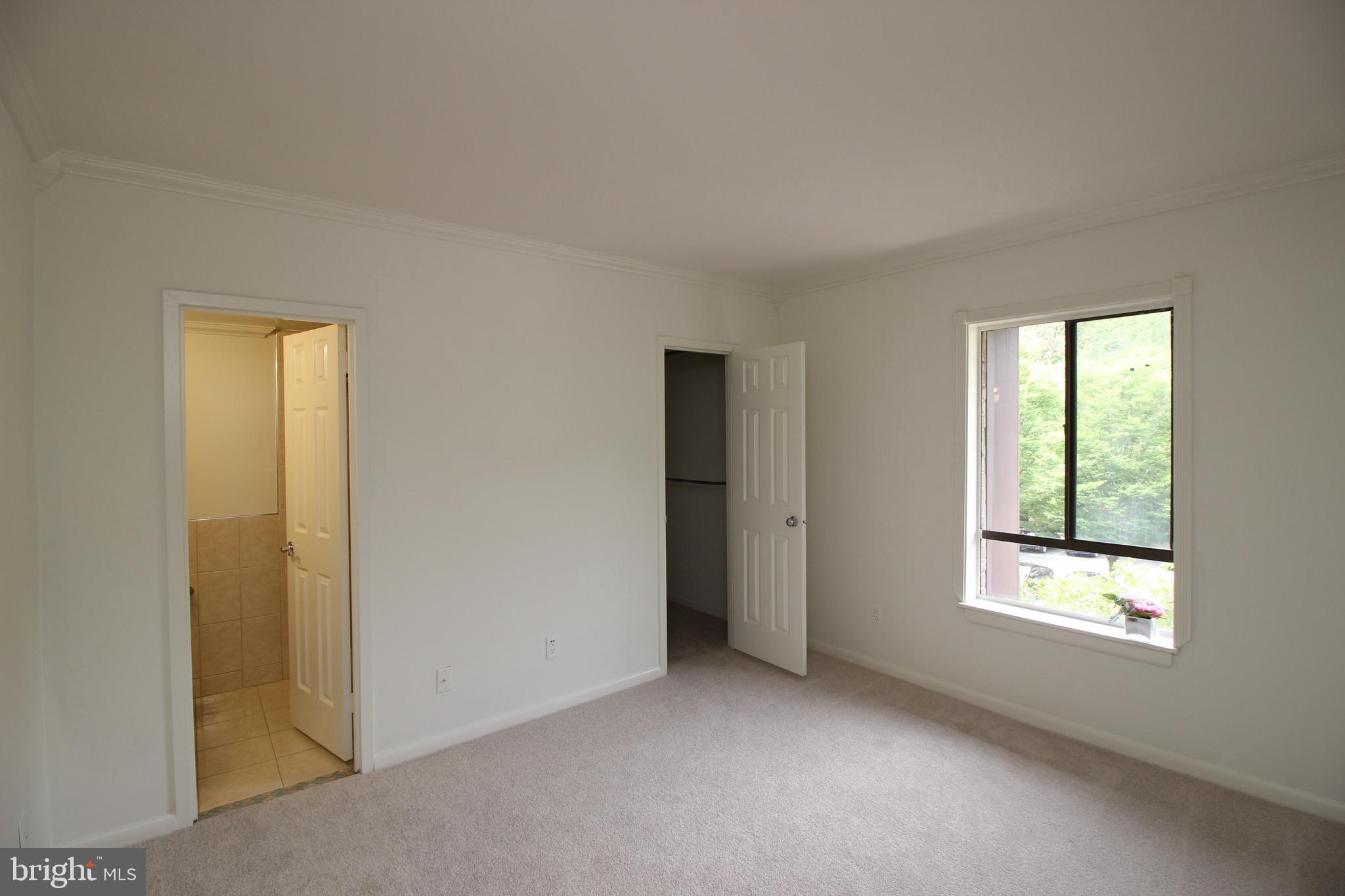 2226 Castle Rock Square, Unit 22C Reston, VA 20191 - Photo 23 of 45