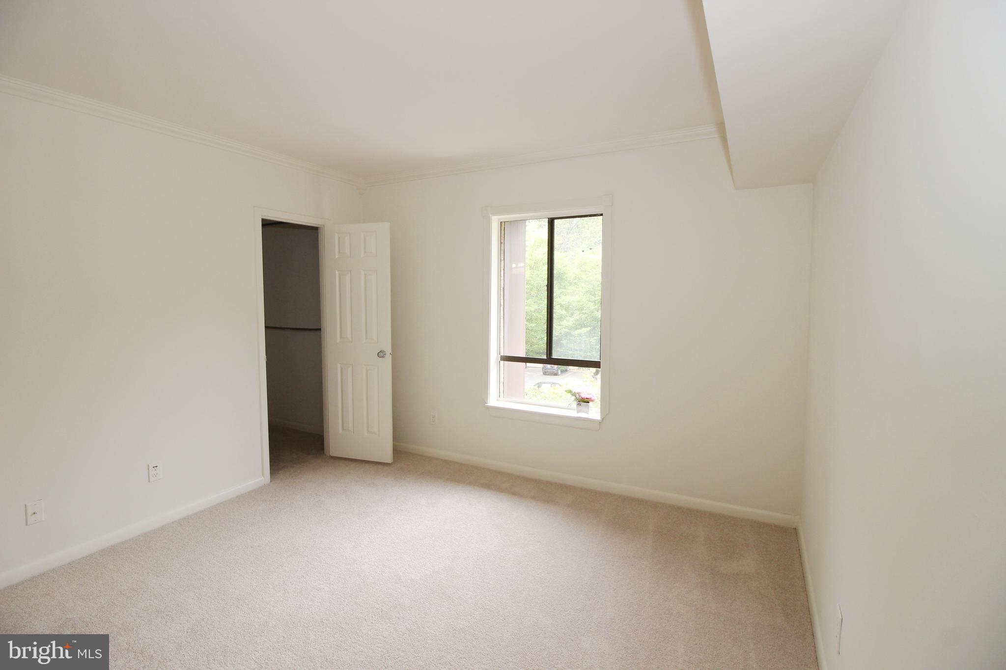 2226 Castle Rock Square, Unit 22C Reston, VA 20191 - Photo 29 of 45