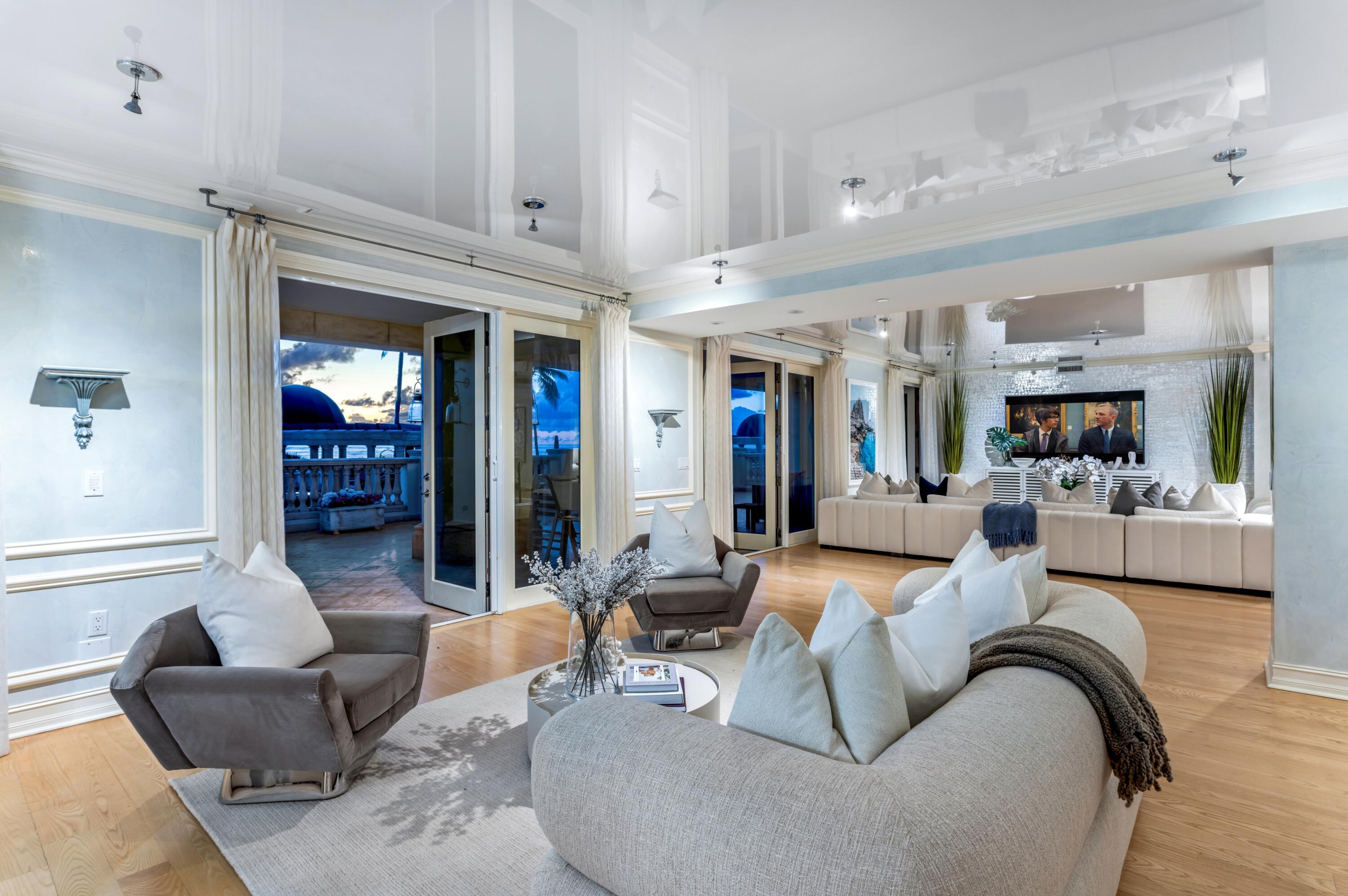 400 South Ocean Boulevard, Unit R26 Boca Raton, FL 33432 - Photo 15 of 65 SUNRISE SITTING ROOM