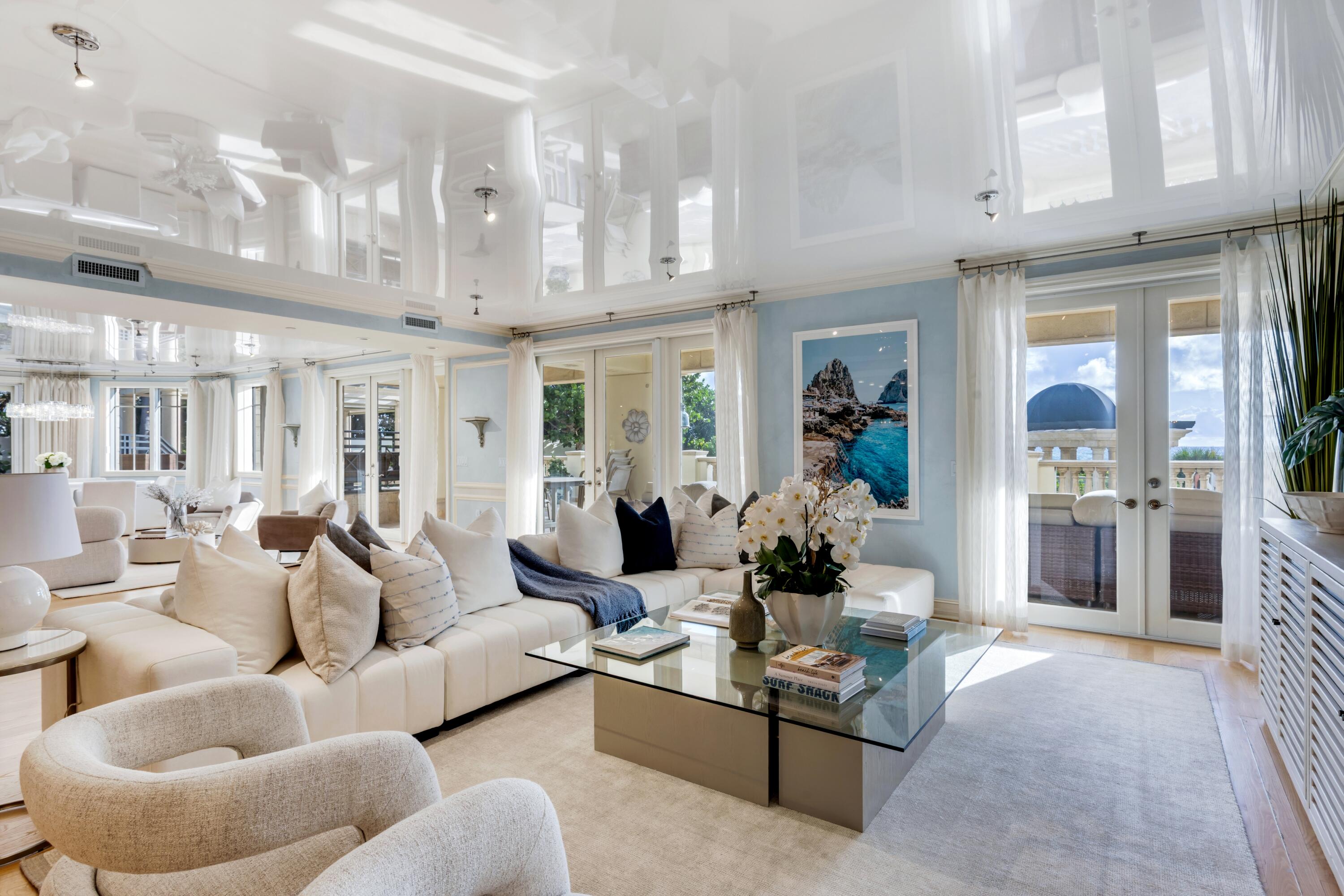 400 South Ocean Boulevard, Unit R26 Boca Raton, FL 33432 - Photo 7 of 65 GREAT ROOM TO TERRACE