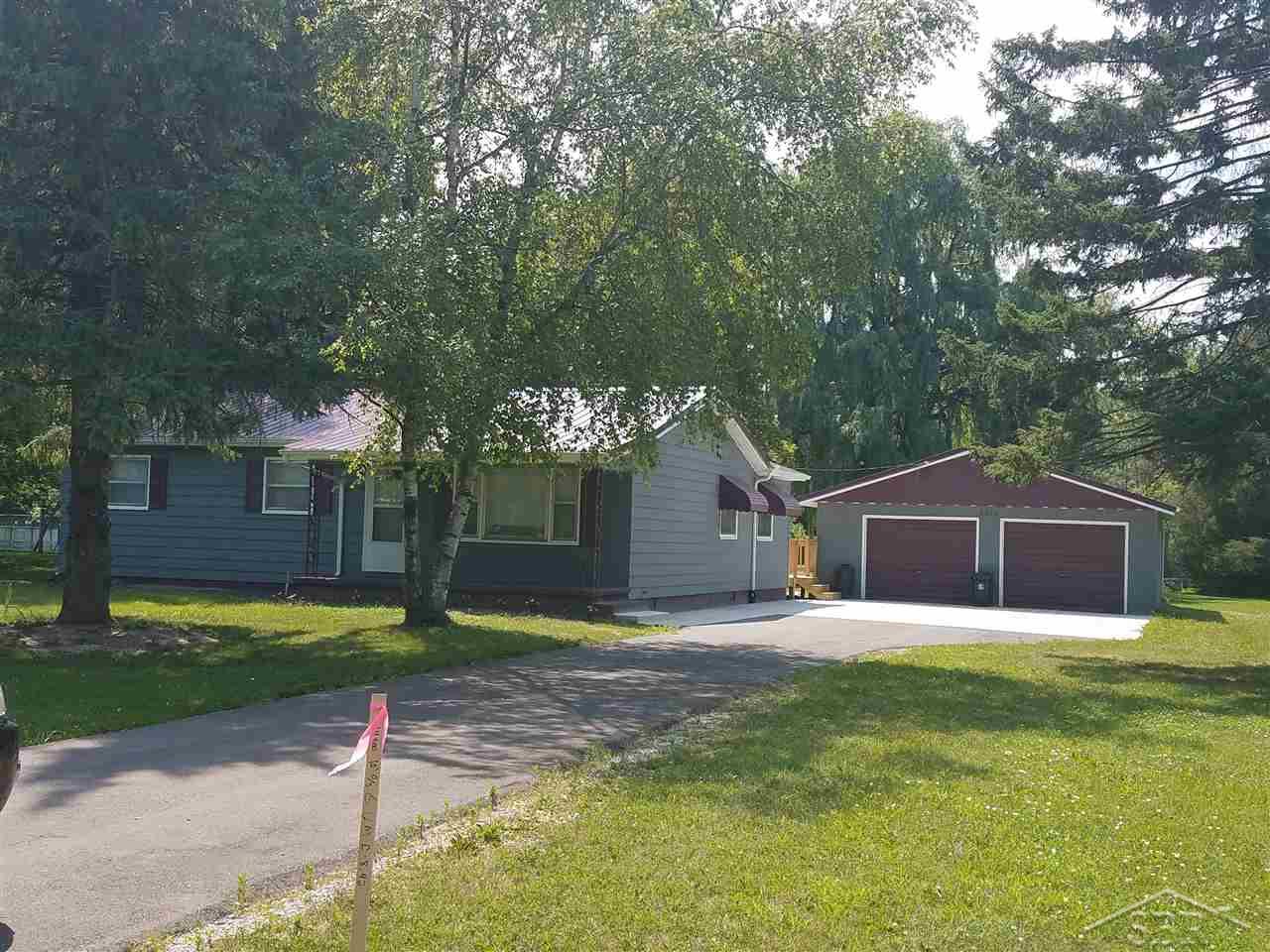 2870 Tatham Road Saginaw, MI 48601 - Photo 1 of 29 31336343.JPG