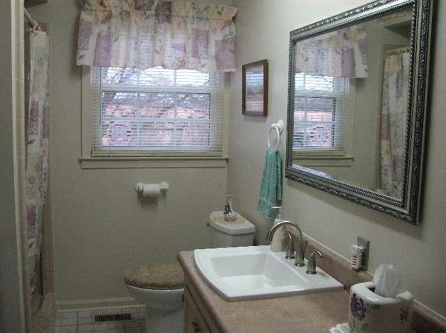 280 Martin Camp Road Chesnee, SC 29323 - Photo 9 of 24