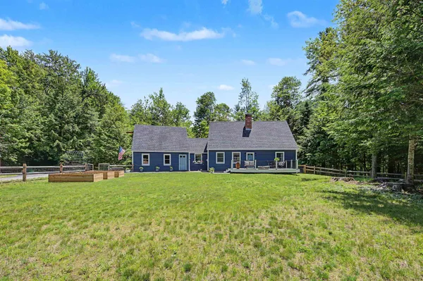 $595,000 | 10 Twin Birch Lane, Sunapee, NH 03782