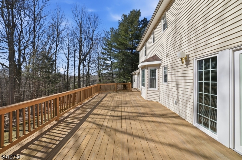 50 Pinewood Crescent Berkeley Heights, NJ 07922 - Photo 34 of 41