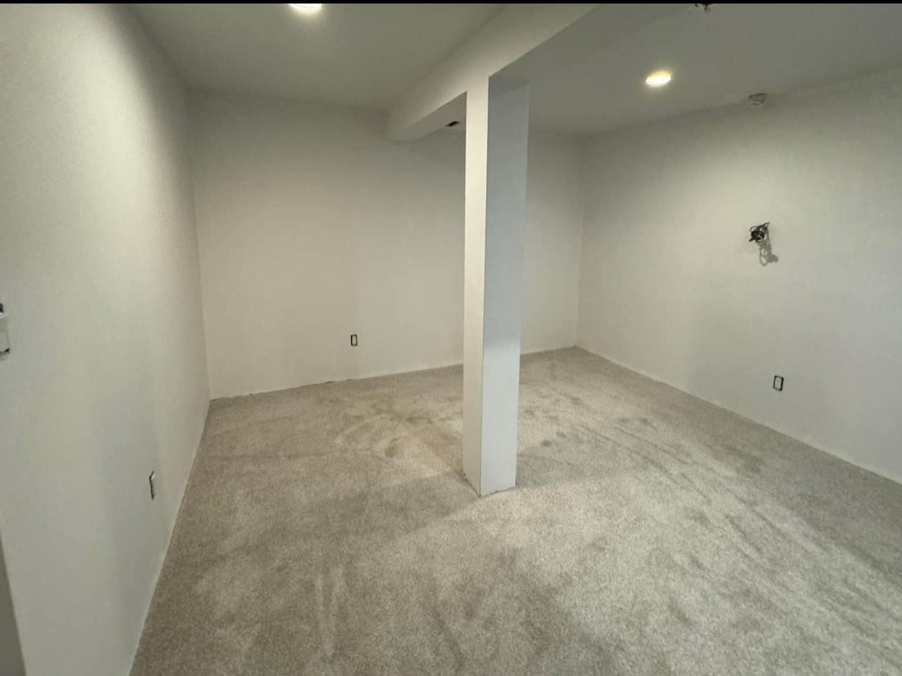 1 Clinton Court, Unit 1 Merrimack, NH 03054 - Photo 14 of 17
