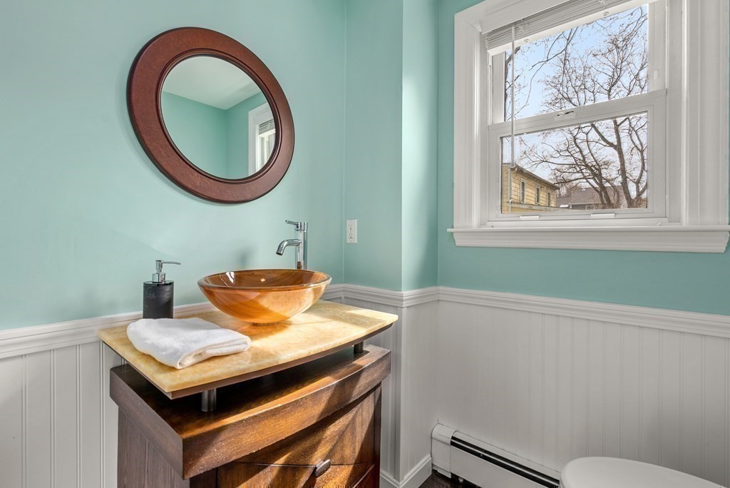 21 Lake Road Wayland, MA 01778 - Photo 17 of 37