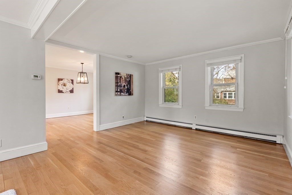 21 Lake Road Wayland, MA 01778 - Photo 5 of 37